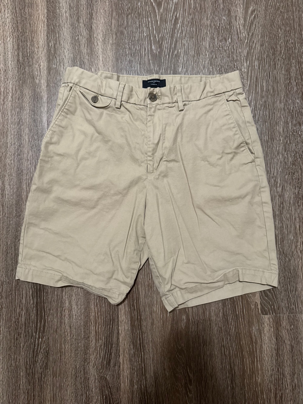 9" LIVED-IN CHINO SHORT - TAN
